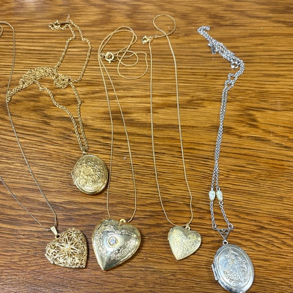 Vintage Elegant Gold and Silver Heart Locket Necklace Set - Picture 1 of 1